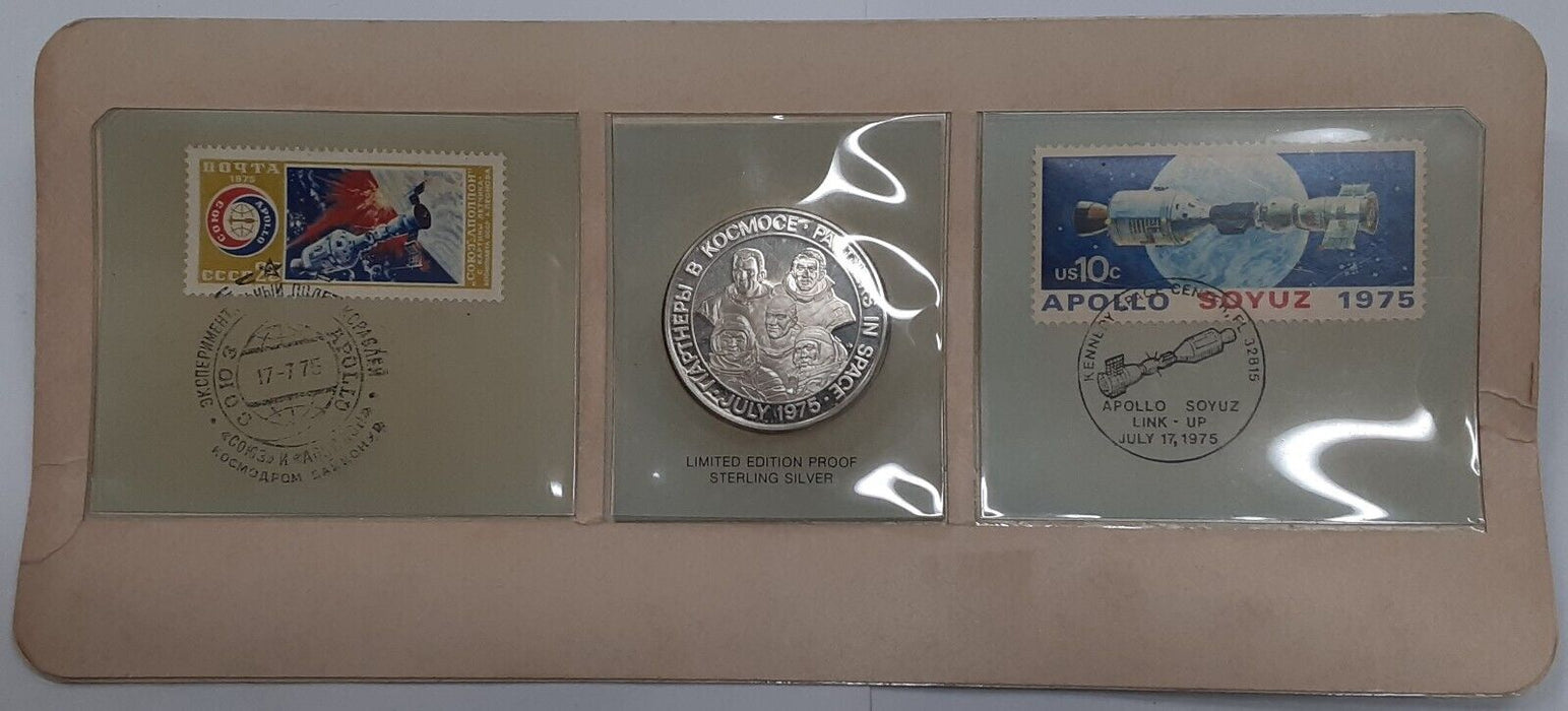 Franklin Mint 1975 Apollo/Soyuz Sterling Silver Medal & Stamp Set