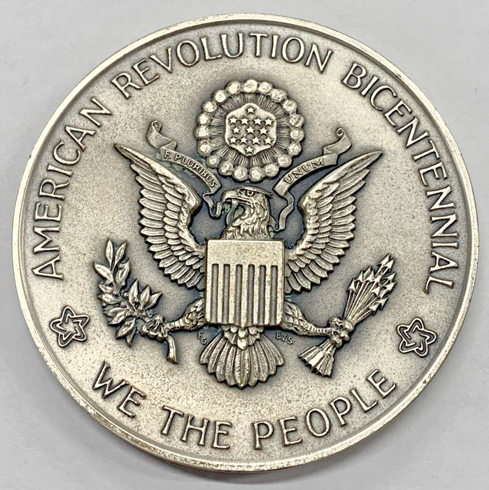 1776-1976 The National Bicentennial Medal, 8.9 OZ Large Silver Medal-Box & COA