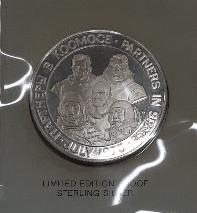 Franklin Mint 1975 Apollo/Soyuz Sterling Silver Medal & Stamp Set