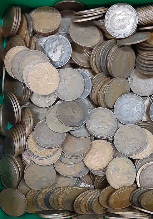 Lot of 100 Great Britain Penny Coins (1900-1967) Victoria thru Elizabeth II Circ