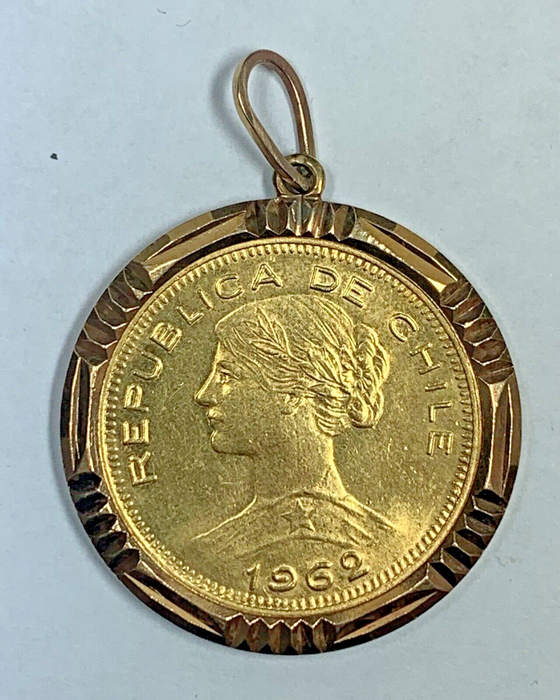 1962 Chile 100 Pesos Gold Coin/Pendant
