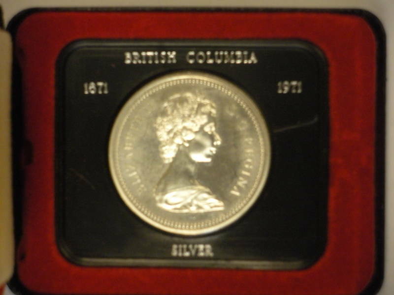 Canada 1971 silver dollar, British Columbia, w/ case