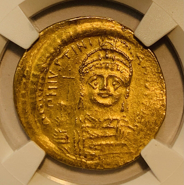 Byzantine Empire-Justinian I, AD 527-565-AV Solidus (4.44g) NGC Ancient AU MK