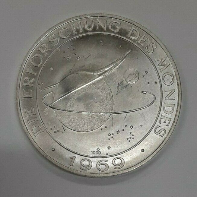 America in Space: Apollo 12 .999 Silver 1969 Moon Landing Mission Medal