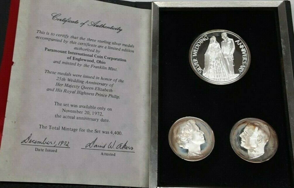 1972 Silver Wedding Ann. Elizabeth & Philip 3 Medal Set in Box W/COA Scarce!