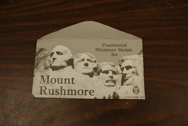 U.S. Mint Mount Rushmore Presidential Medal Set