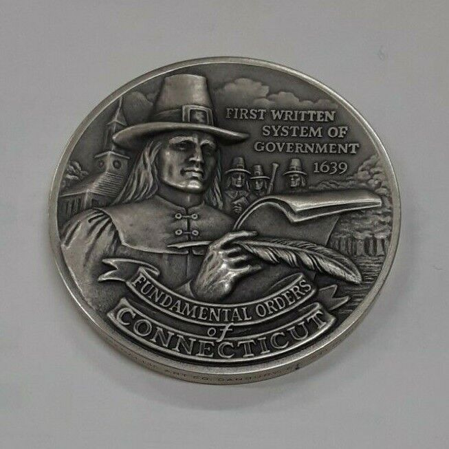 1975 MACo. 13 Orig. States Bicentennial Connecticut 1.6 Oz .925 Silver Medal