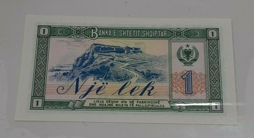 Fleetwood 1976 Albania Banka E. Shtetit 1 Lek Note CU in Historic Info Card