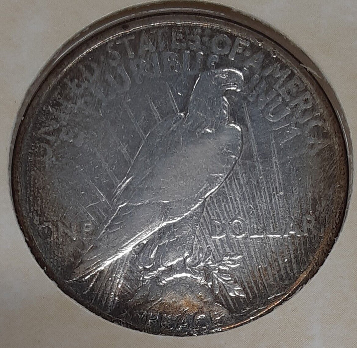 1926 Peace Silver $1 - Circ in History of That Year Card/US Sesquicentennial