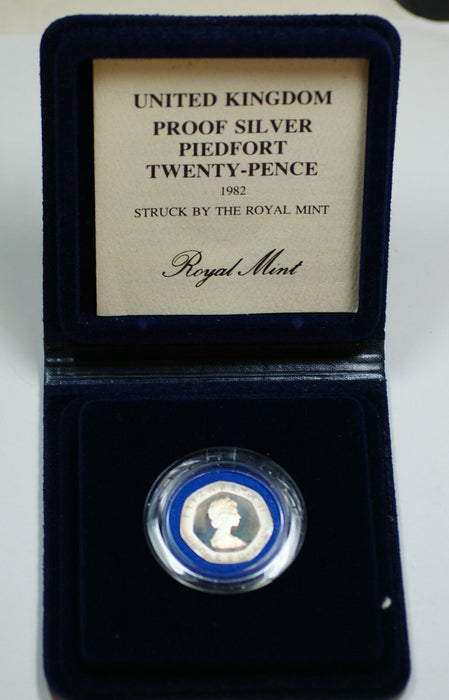 1982 United Kingdom Proof Silver Piedfort Twenty Pence Coin w/ Box & COA
