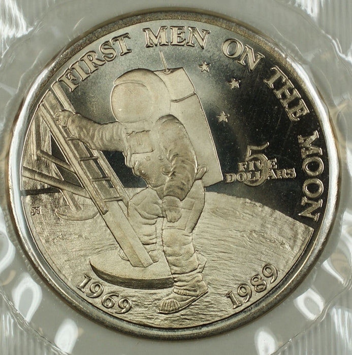 1989 Marshall Islands $5 Coin "First Men on the Moon" in Presentation Folder