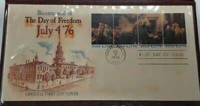 US Bicentennial July 4th, 1976 Stamps and FDC in Folder